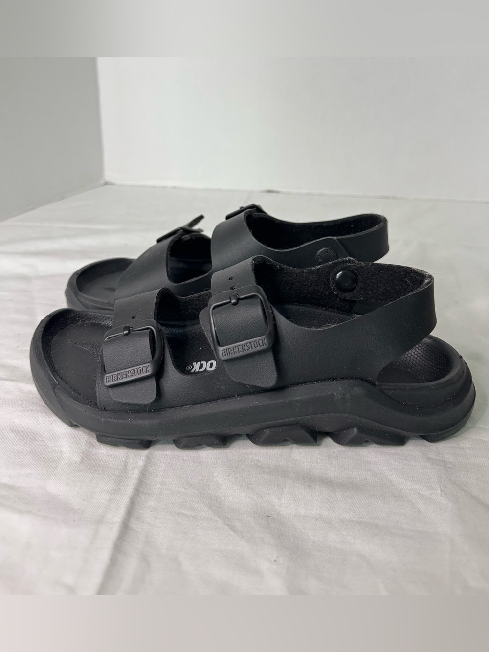 Birkenstock Kids Black Dual-Stra Sandals Size 1